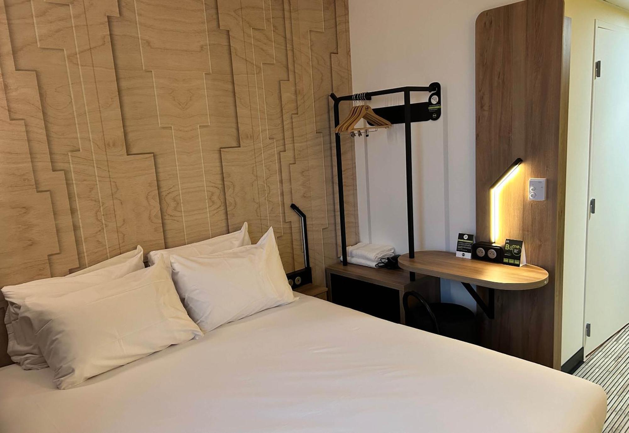 B&B Hotel Cergy Saint-Christophe Gare Exterior foto