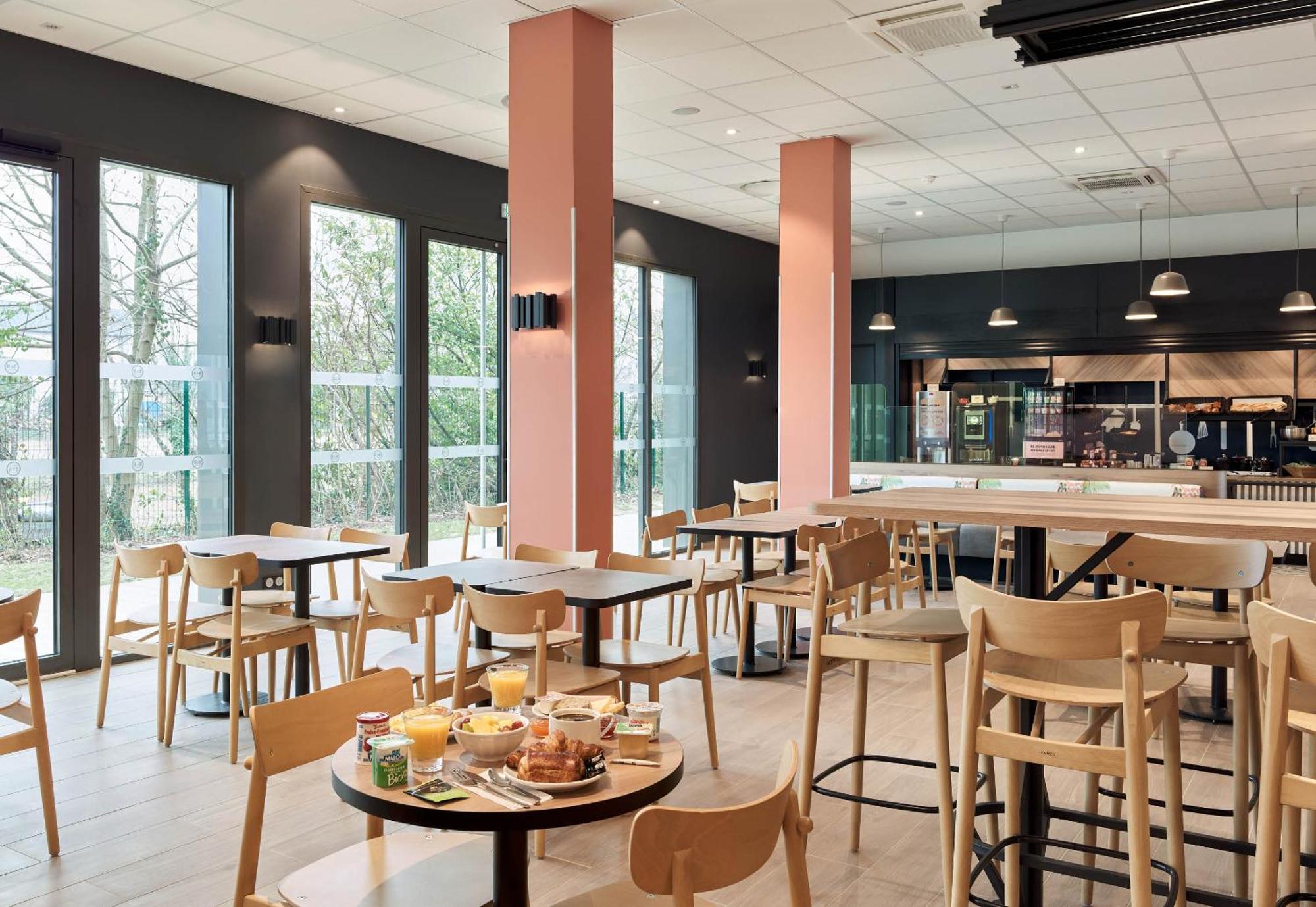 B&B Hotel Cergy Saint-Christophe Gare Exterior foto